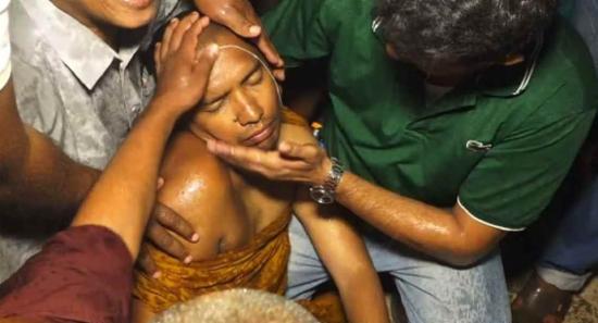 බලංගොඩ කස්සප හිමි රෝහලෙන් පිටව යයි..